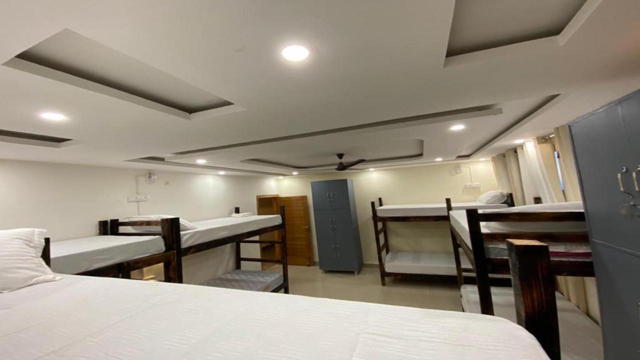 הוסטל דרמסאלה Madpackers Mcleodganj מראה חיצוני תמונה